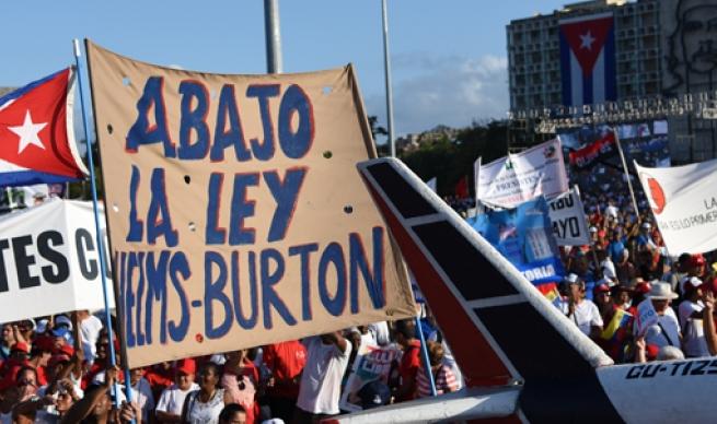 ¡Abajo el BLOQUEO¡ No a Ley Helms-Burton